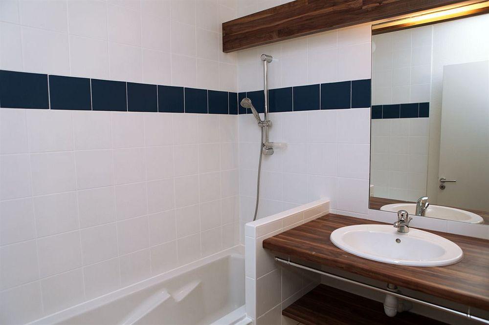 Comfort Aparthotel Lourdes L'Acacia Zewnętrze zdjęcie