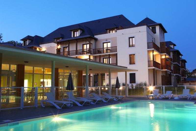 Comfort Aparthotel Lourdes L'Acacia Zewnętrze zdjęcie