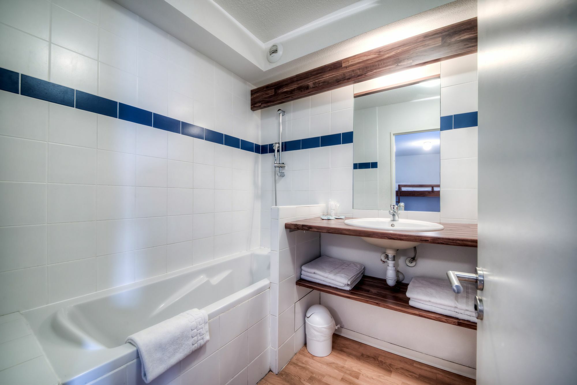 Comfort Aparthotel Lourdes L'Acacia Zewnętrze zdjęcie
