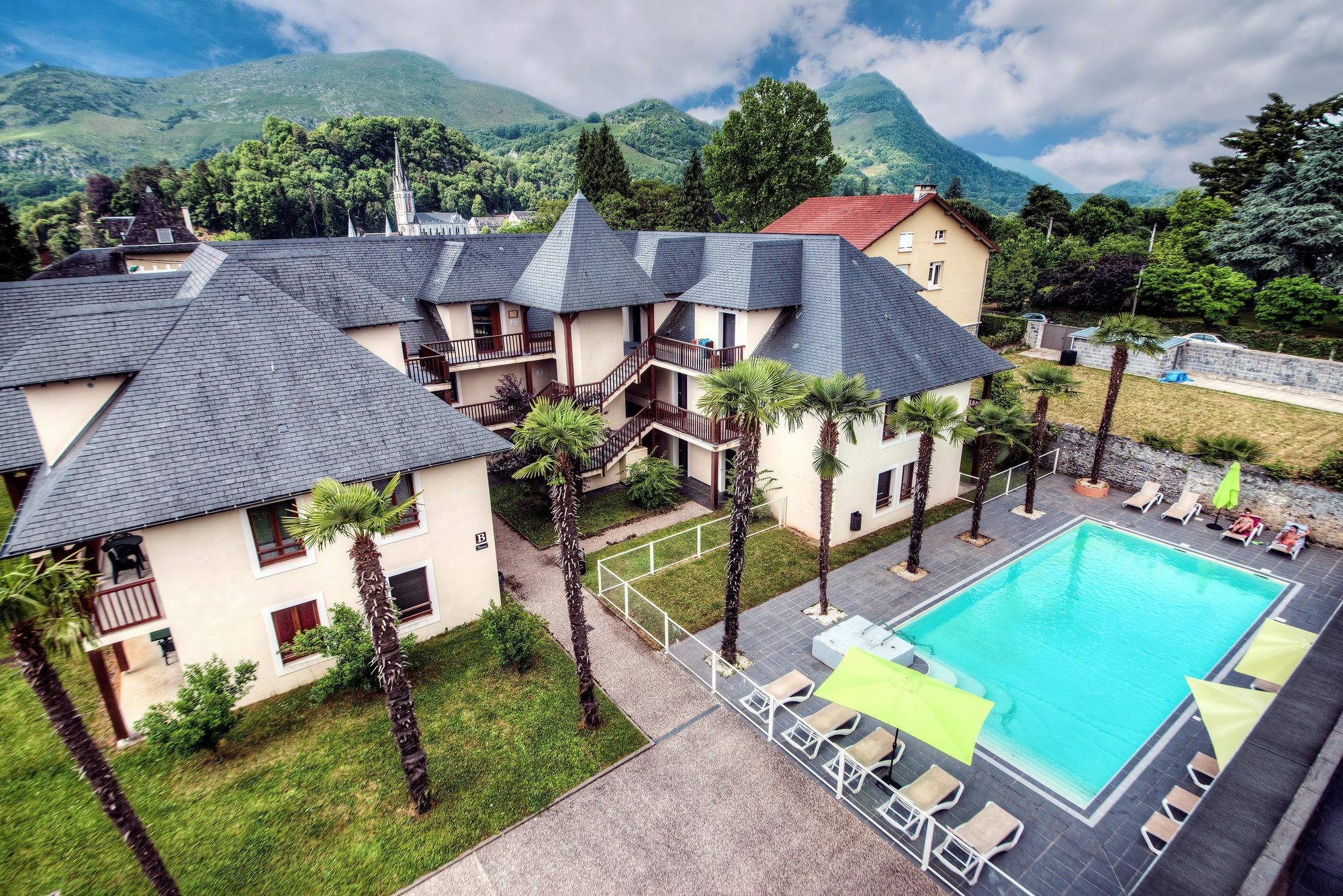 Comfort Aparthotel Lourdes L'Acacia Zewnętrze zdjęcie