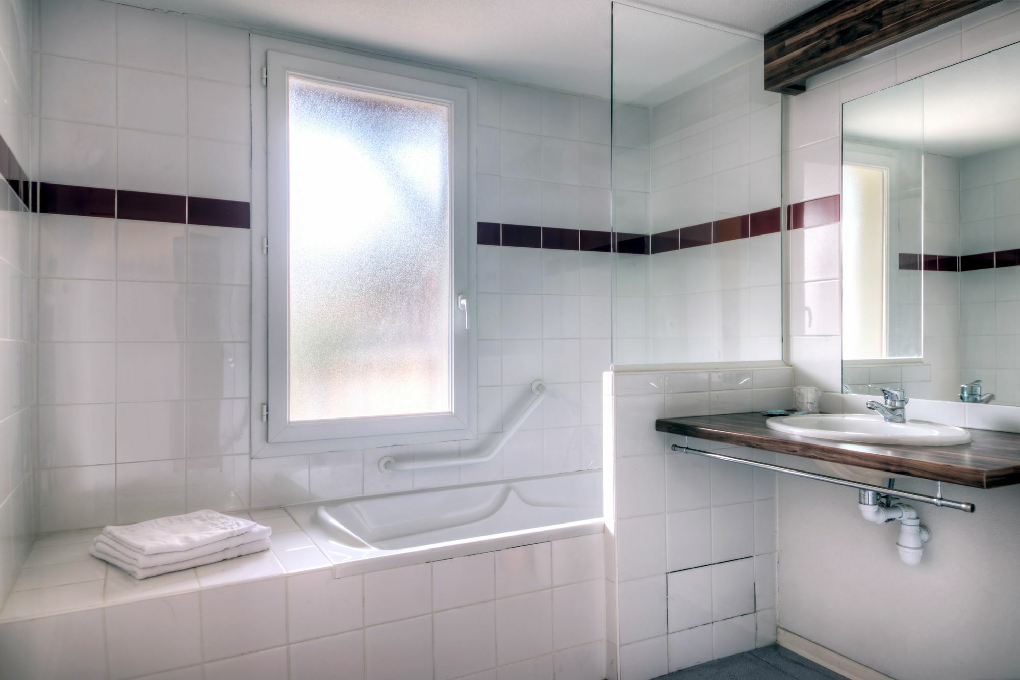 Comfort Aparthotel Lourdes L'Acacia Zewnętrze zdjęcie